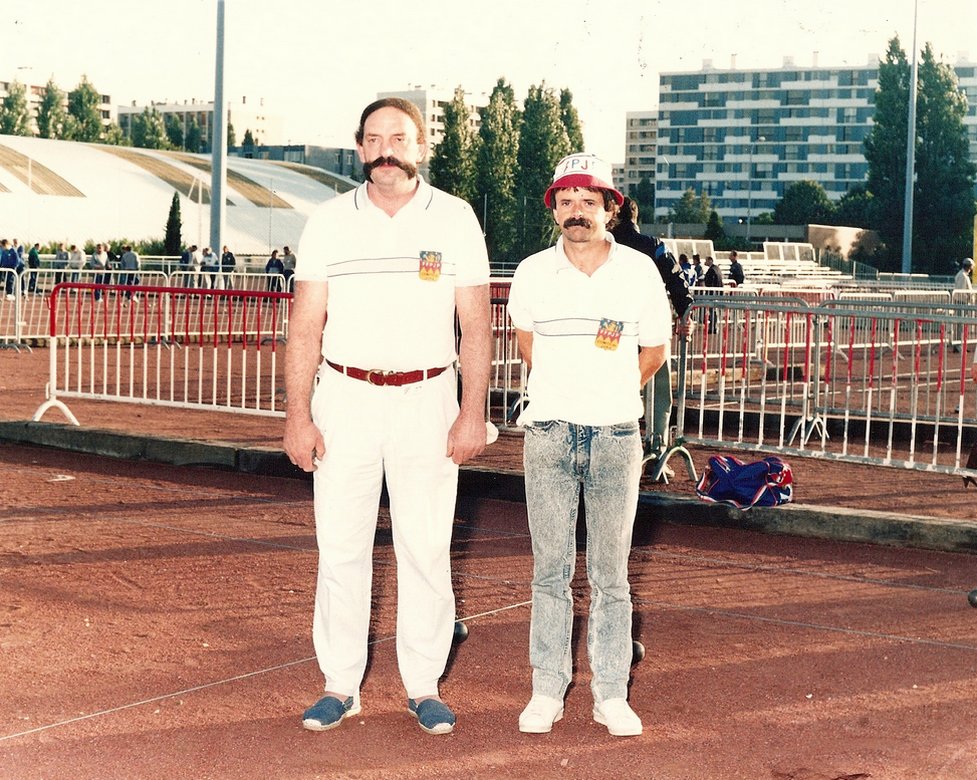 BM_FR1988.jpg