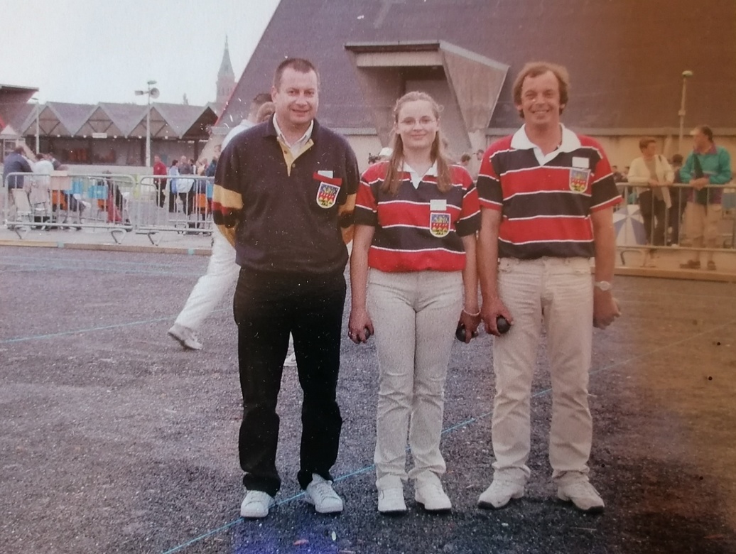 GF2002doumx.jpg